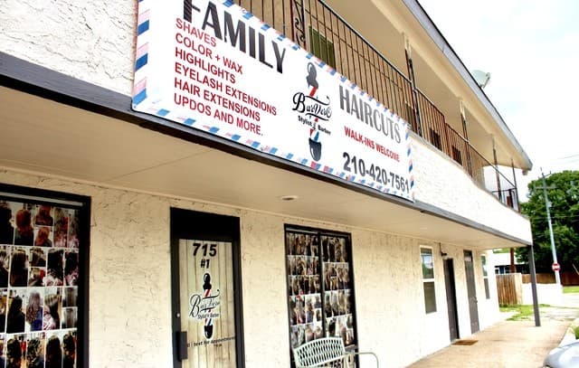 715 New Laredo Hwy