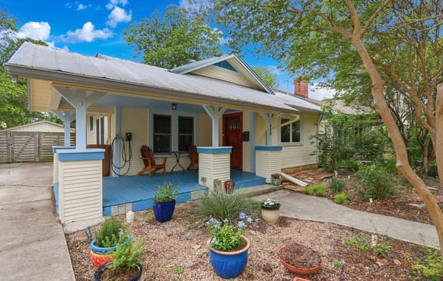 310 Queen Anne Ct