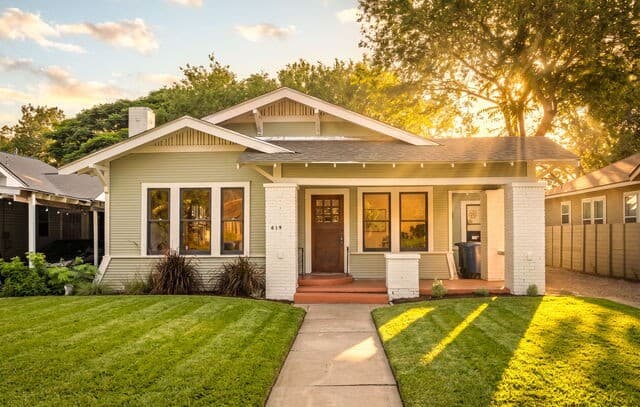 619 W Kings Hwy