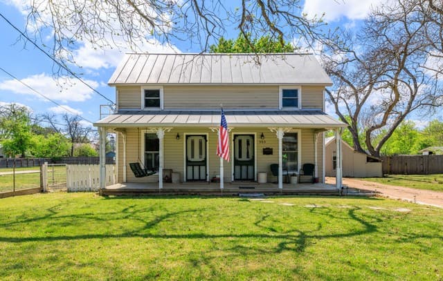 505 W San Antonio