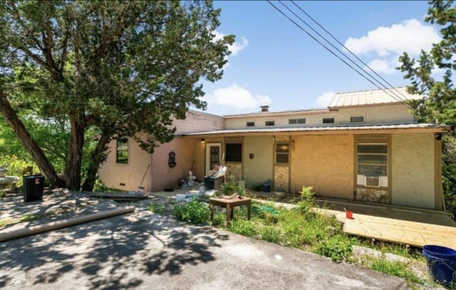 1103 Rockmoor