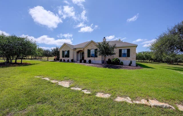 132 N Calvin Barrett
