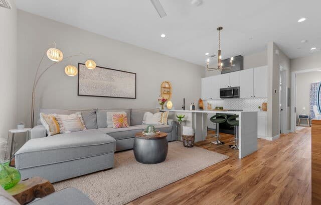 1208 N Academy Ave Unit UNIT 3104