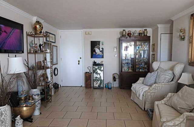 7039 San Pedro Ave Unit 203