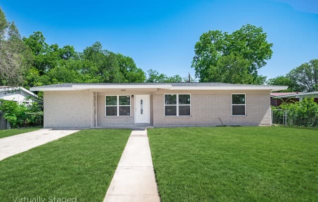 1623 Kendalia Ave.