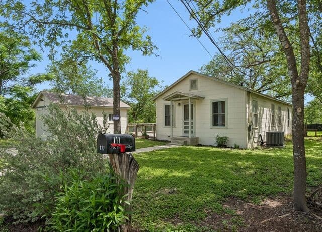 111 Brackenridge