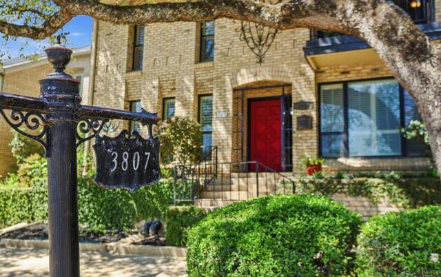 3807 E Songbird