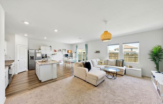 14407 Elkhorn