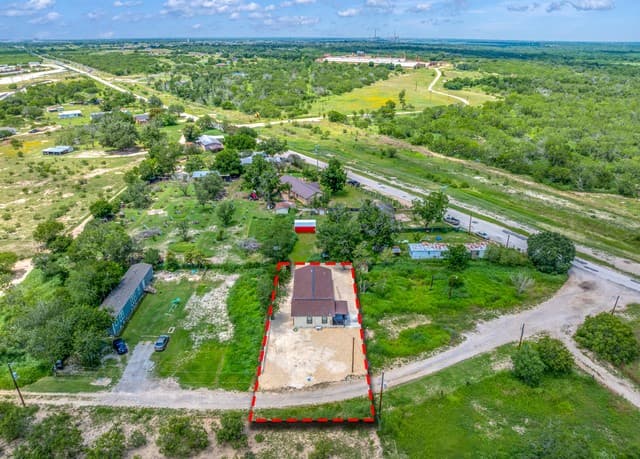 8701 County Road 128