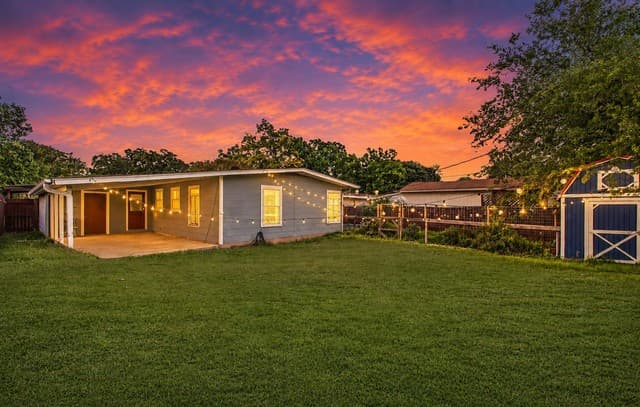 418 Nassau Dr