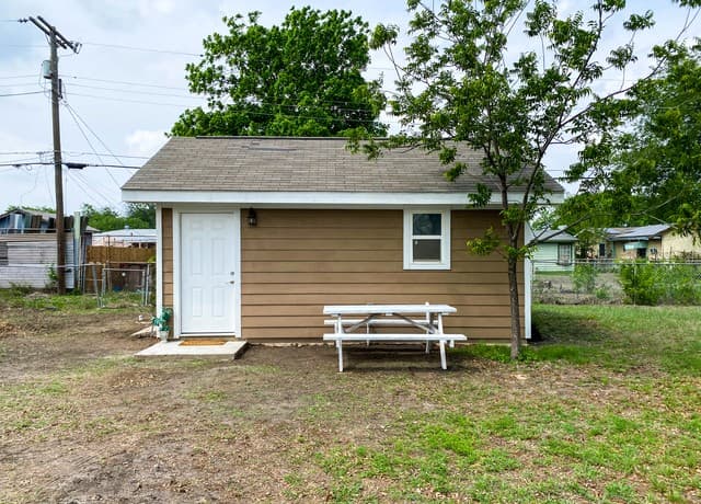107 W Jewell St Unit BLDG B
