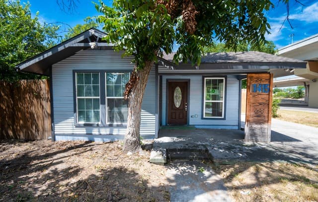 1415 W French