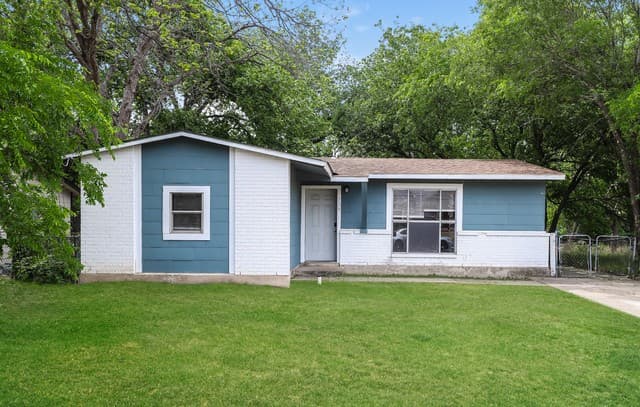 738 Sterling Drive