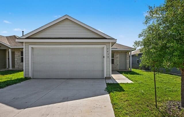 5430 Daphne Path