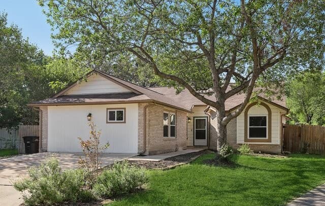 13802 Laurel Hollow Dr
