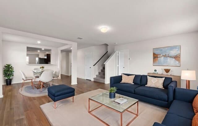 2526 Wentwood