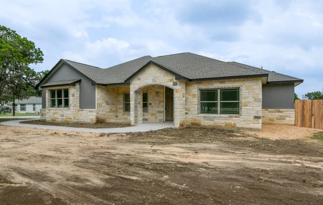 490 North Star Dr