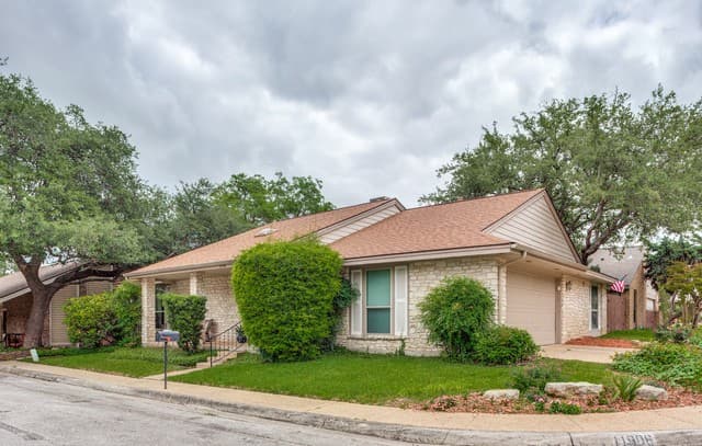 11906 Pepperidge, San Antonio, TX 78213