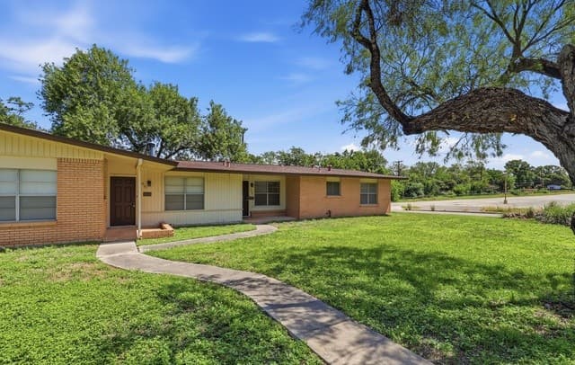 803 Oblate Dr
