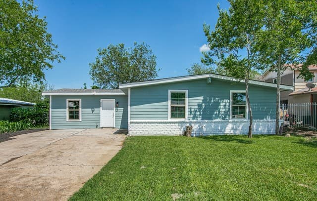 7518 Sleepy Valley Dr