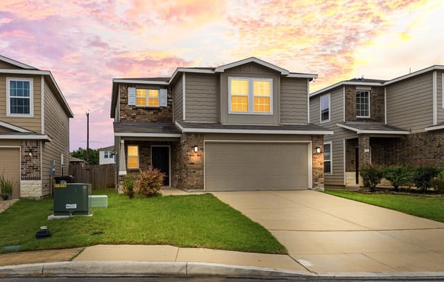 10234 Reyes Hts
