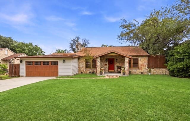 237 Thorain Blvd