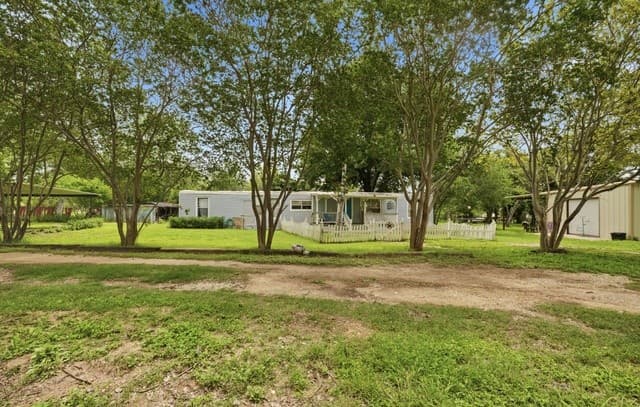 10970 Pearsall Rd