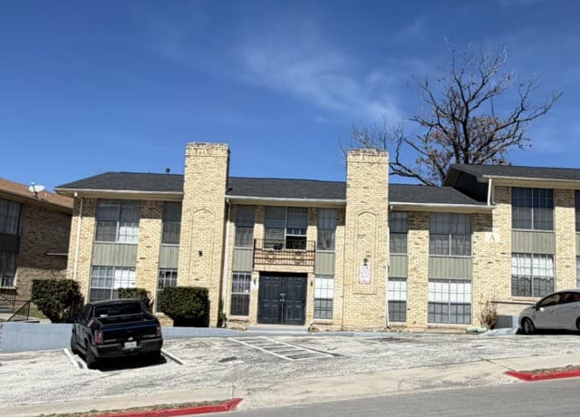 6611 Southpoint St Unit 103A