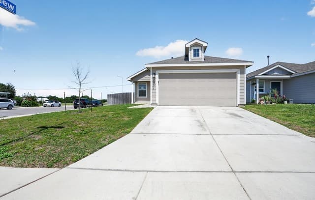 7251 Lincoln Trce