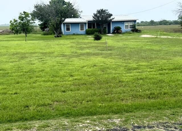 1093 E County Road 5718