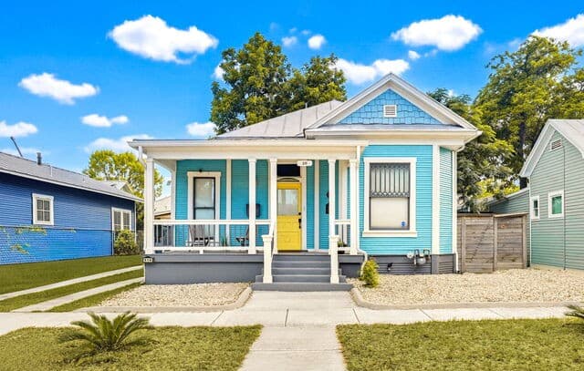 310 Callaghan Ave