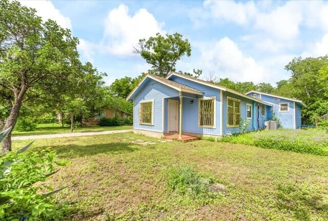 2033 SW 19th ST