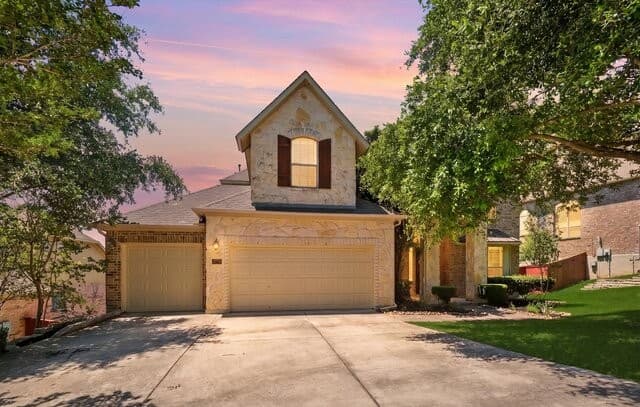 3719 Sunset Cliff