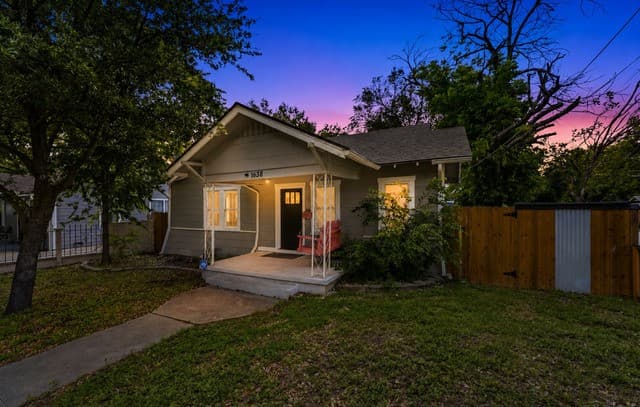 1638 Santa Monica St