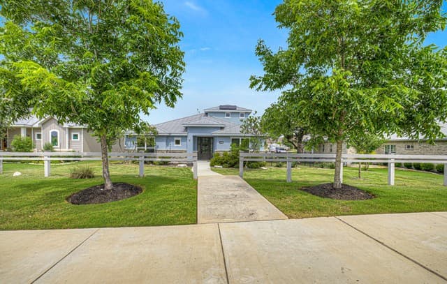 1216 Meyer Pkwy
