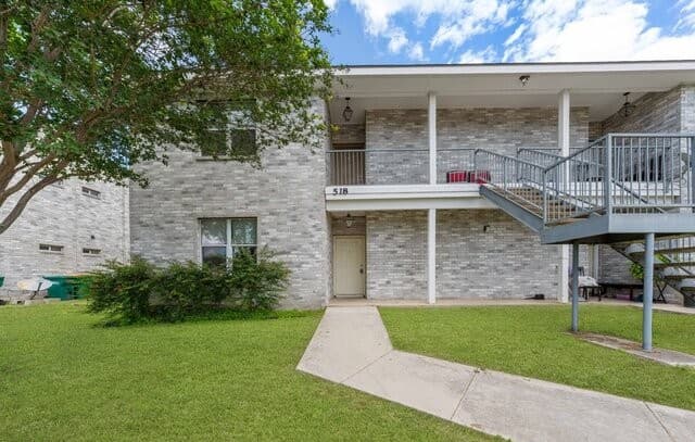 518 Dukeway Unit 3