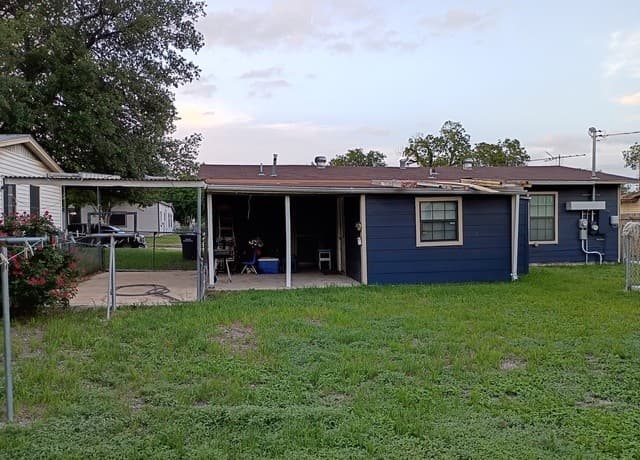 350 Pilgrim Dr
