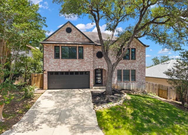 15835 Marisa Pl