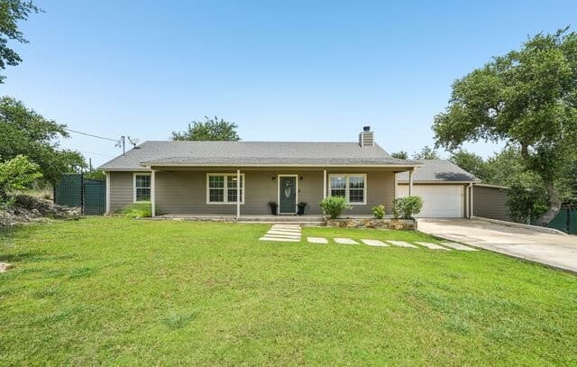 141 Arnold Dr