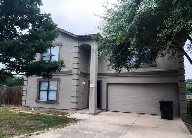 7338 Raintree Forest