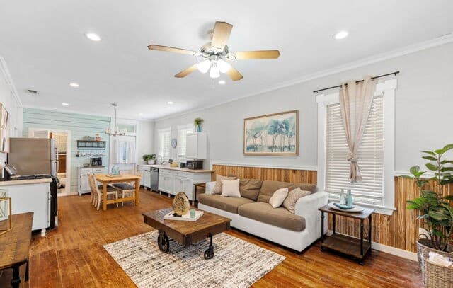 103 Saint Charles