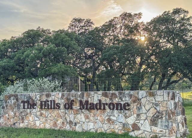 3513 N Us Highway 281