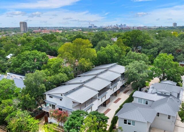 305 Joliet Avenue Unit C