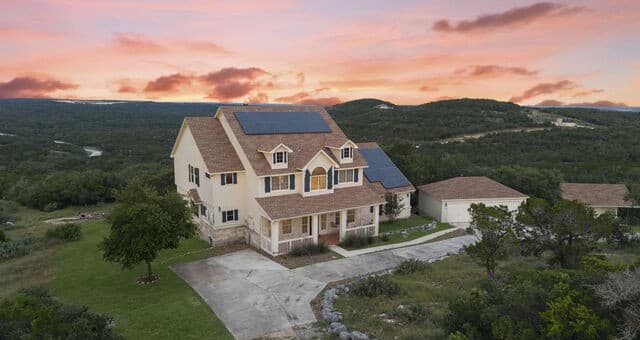 1040 County Road 2720