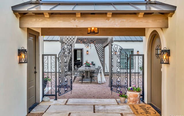 130 Overlook Dr