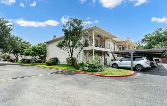 2611 Eisenhauer Unit 1103