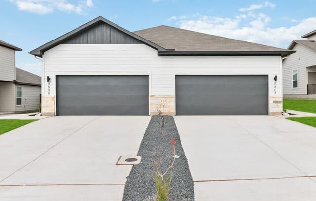 333-337 Colgin Dr