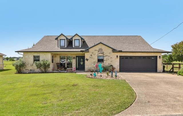 308 Wood View Cir