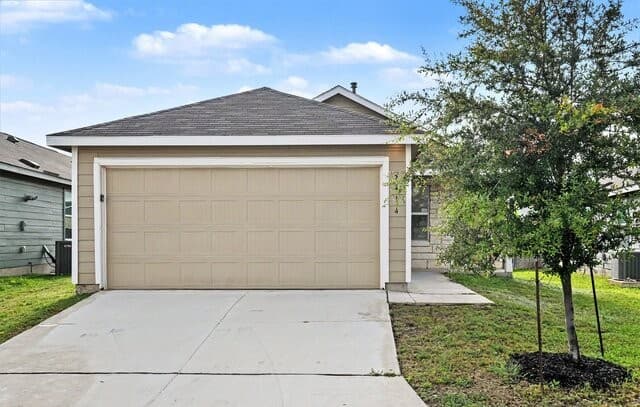 5414 Daphne Path