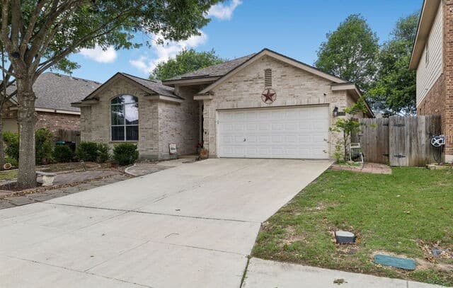 24535 Walnut Pass